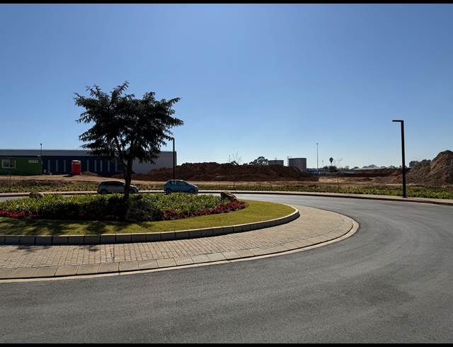 2,600M² WAREHOUSE TO LET IN GOSFORTH PARK