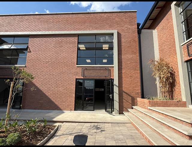 229M² WAREHOUSE TO LET IN HALFWAY HOUSE