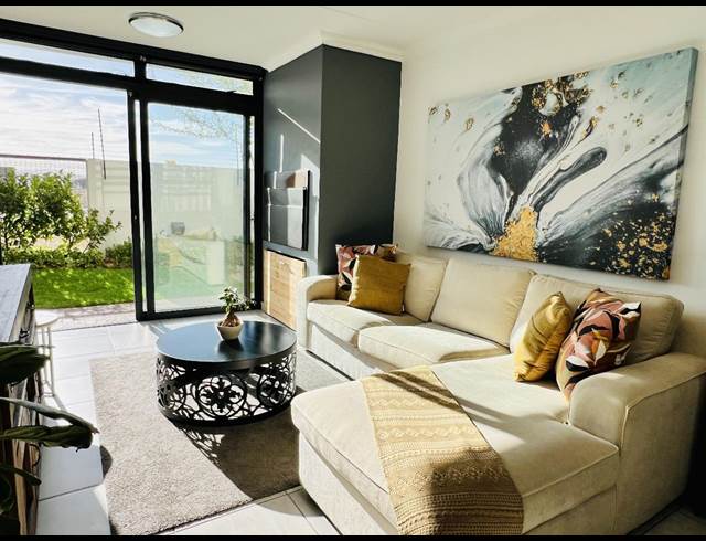 2 bed property to rent in BRACKENFELL NORTH