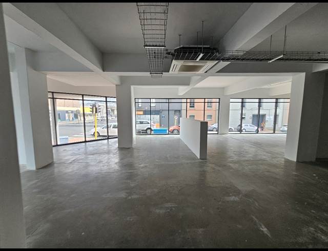 496M² RETAIL TO LET IN WOODSTOCK