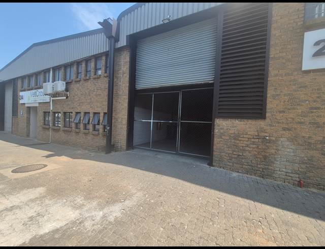 332M² MINI FACTORY TO LET IN MEADOWDALE