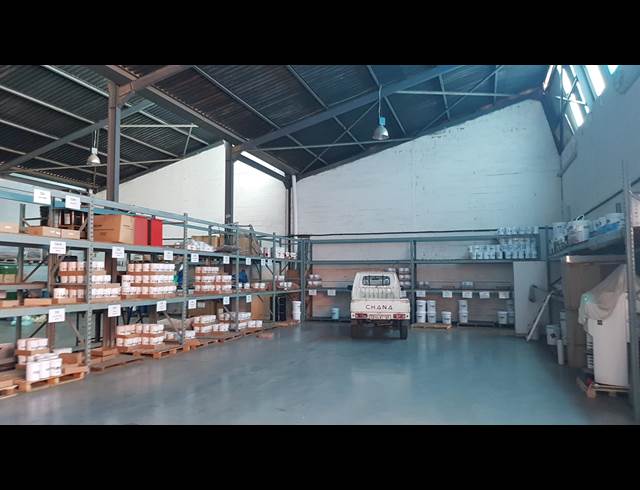1,300M² FACTORY TO LET IN BLACKHEATH INDUSTRIAL