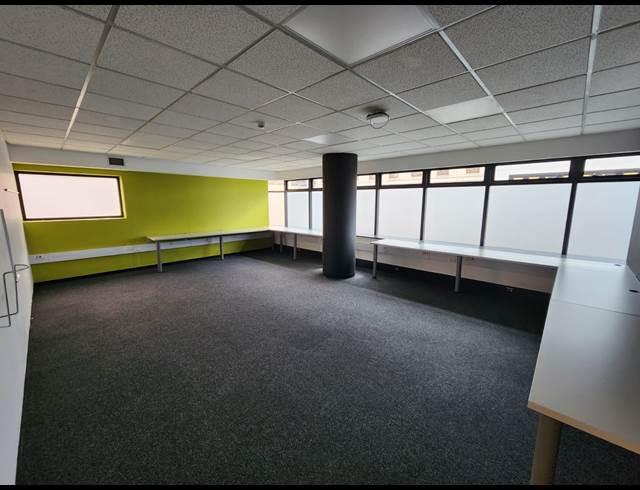 1,928M² OFFICE TO LET IN CAPE TOWN CITY CENTRE