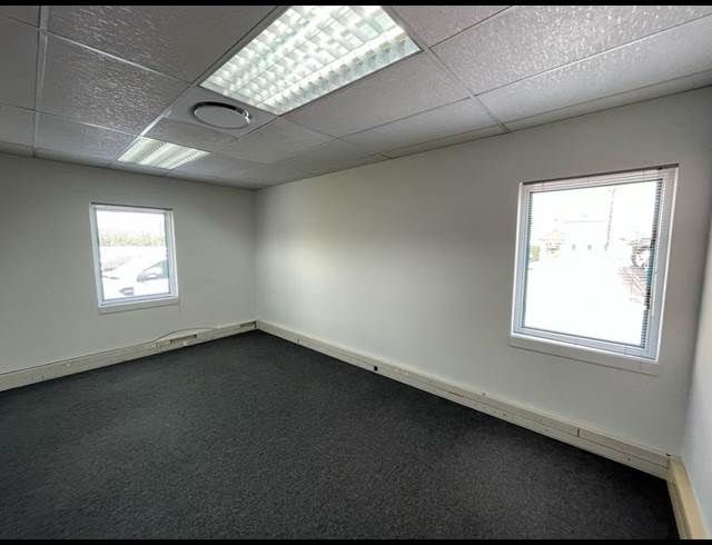 BUSINESS PROPERTY TO RENT IN DIE HOEWES