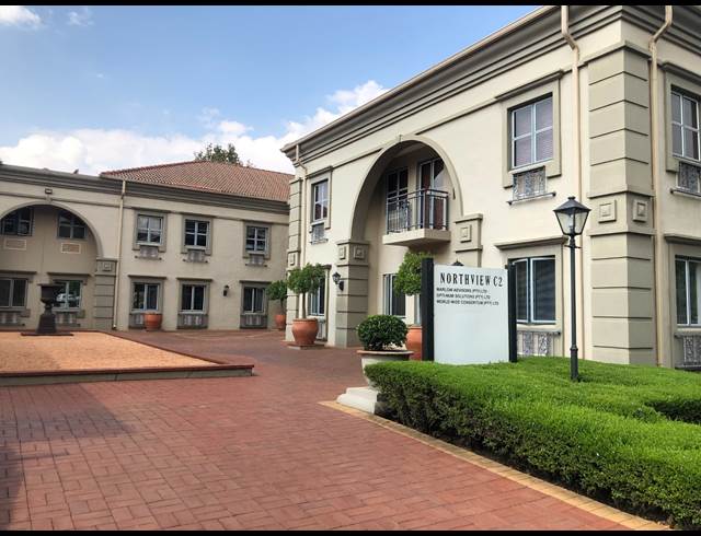 255M² OFFICE TO LET IN HYDE PARK