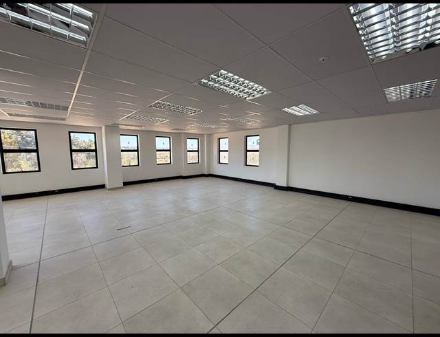 2,317M² WAREHOUSE TO LET IN MULDERSDRIFT