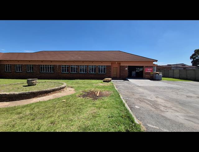 310M² FACTORY TO LET IN BOKSBURG EAST