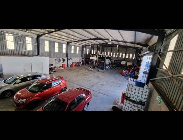 655M² WAREHOUSE TO LET IN AIRPORT INDUSTRIA