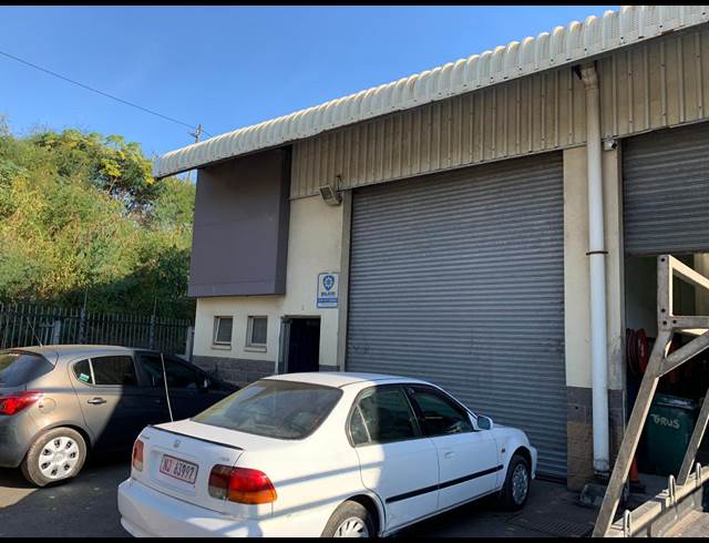 218M² WAREHOUSE TO LET IN GLEN ANIL
