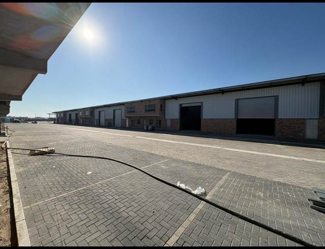 464M² WAREHOUSE TO LET IN FIRGROVE