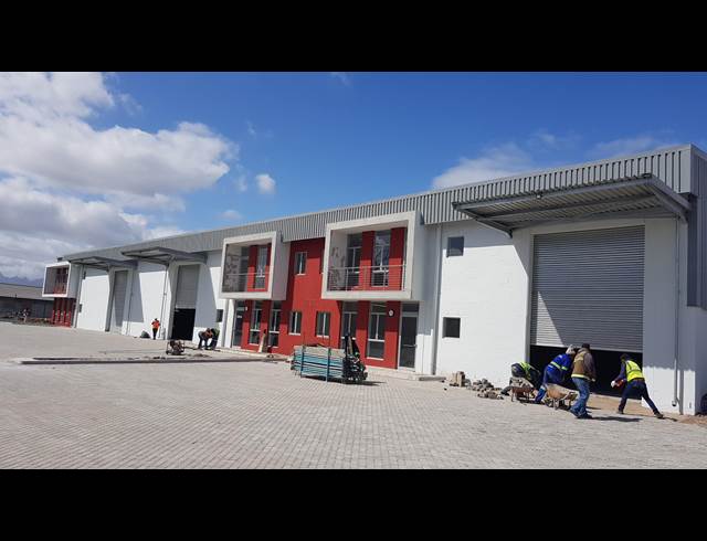 709M² FACTORY RENTED IN BLACKHEATH INDUSTRIAL