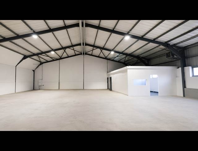 362M² WAREHOUSE TO LET IN RETREAT INDUSTRIAL