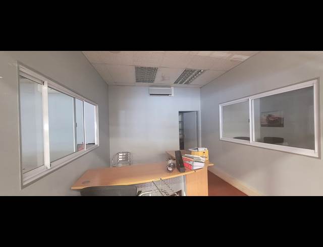 2,234M² RETAIL TO LET IN RIVERSIDE PARK