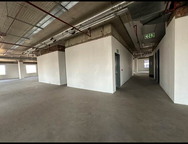 1,816M² OFFICE TO LET IN SANDTON CENTRAL