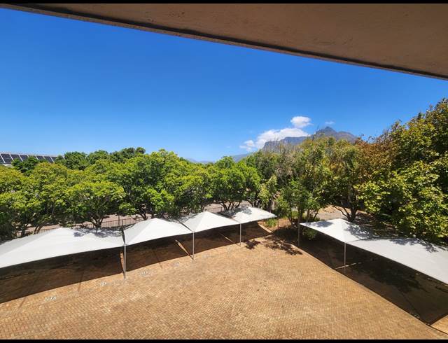 1,960M² OFFICE TO LET IN MOWBRAY