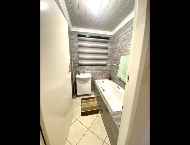 3 BEDROOM PROPERTY TO RENT IN KAGISO