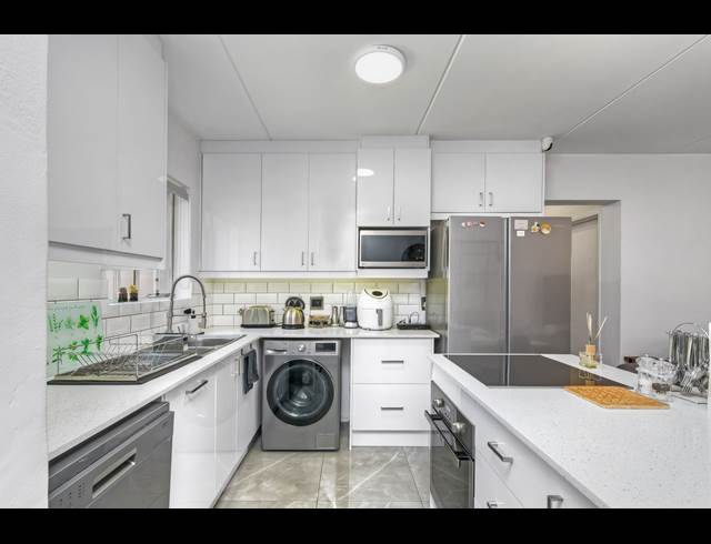 2 BEDROOM APARTMENT TO LET IN MORNINGSIDE