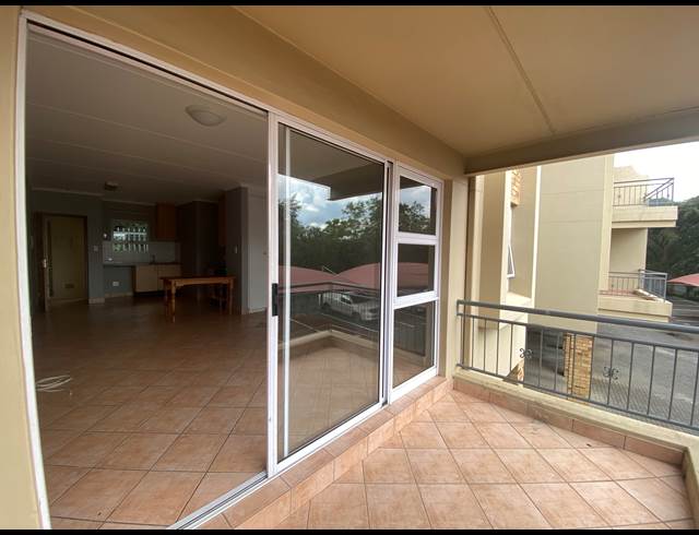 2 BEDROOM APARTMENT RENTED IN BRYANSTON