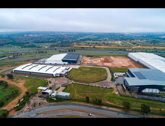 5,000M² WAREHOUSE TO LET IN GOSFORTH PARK