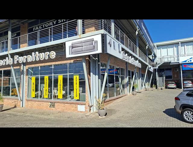 340M² RETAIL TO LET IN RIVERSIDE PARK