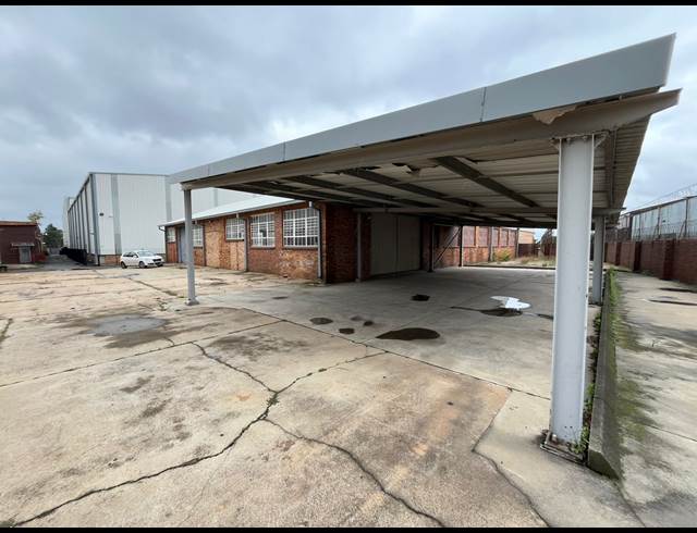 750M² WAREHOUSE TO LET IN NEW ERA