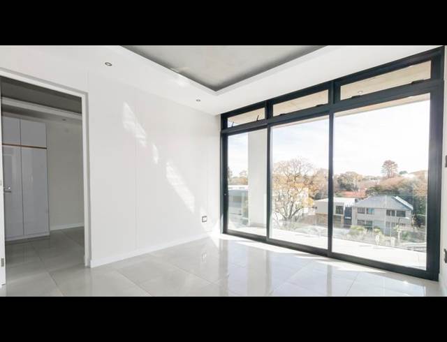 2 BEDROOM PROPERTY TO RENT IN HOUGHTON ESTATE