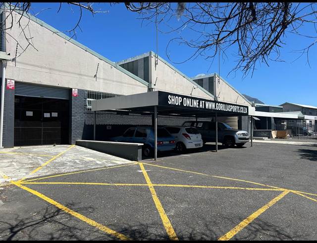 1,216M² WAREHOUSE TO LET IN CLAREMONT