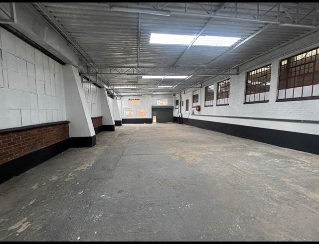 437M² WAREHOUSE TO LET IN SEBENZA