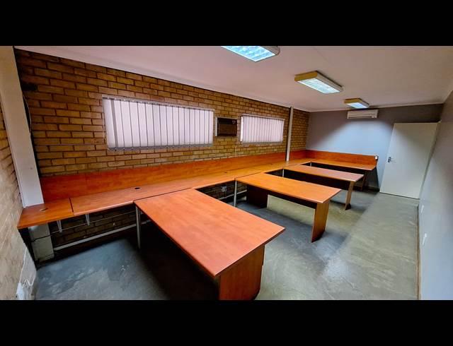 900M² WAREHOUSE TO LET IN NELSPRUIT INDUSTRIAL