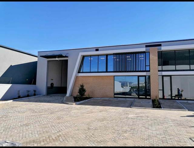 428M² WAREHOUSE TO LET IN STIKLAND INDUSTRIAL