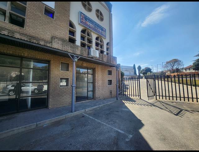 75M² WAREHOUSE TO LET IN GALLAGHER ESTATE