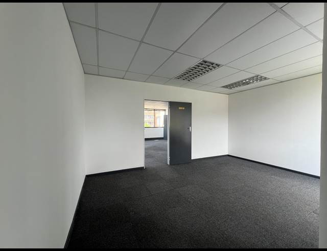 170M² OFFICE TO LET IN CENTURION CENTRAL