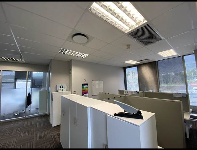 357M² OFFICE TO LET IN GARDENS