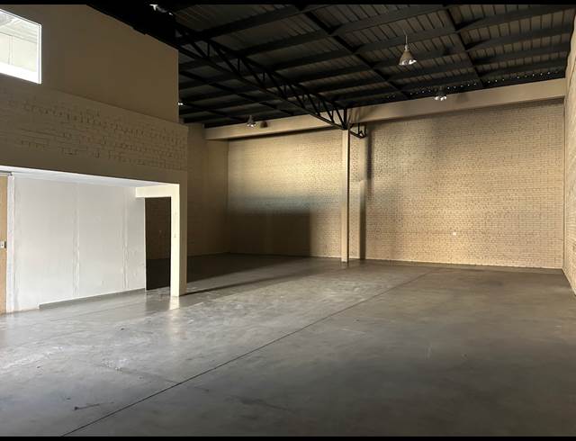 396M² WAREHOUSE TO LET IN POMONA