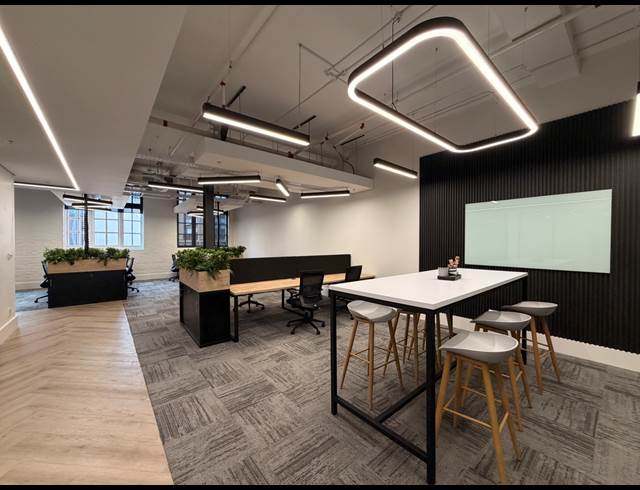 270M² OFFICE TO LET IN GARDENS