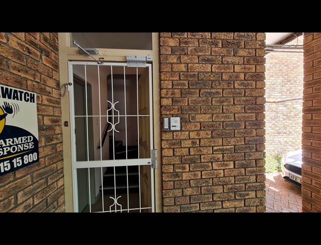 105M² OFFICE TO LET IN PINELANDS