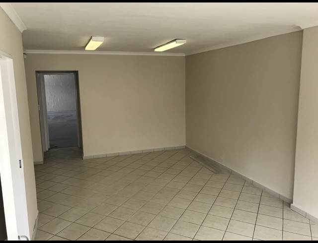 229M² FACTORY TO LET IN BEACONVALE