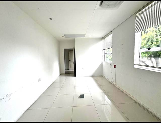 216M² OFFICE TO LET IN UMHLANGA RIDGE