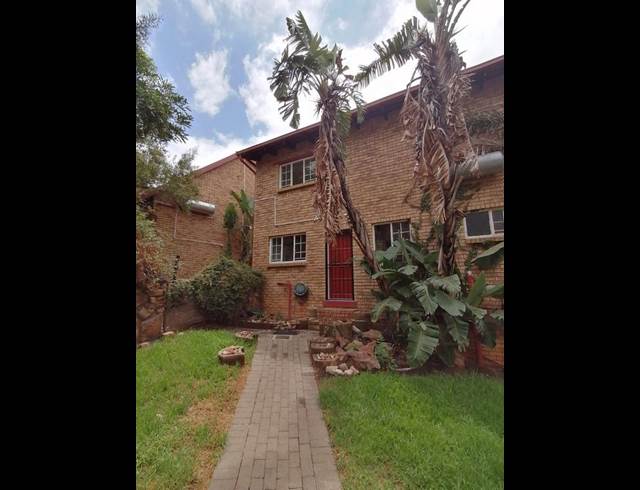 2 BEDROOM PROPERTY TO RENT IN LA MONTAGNE