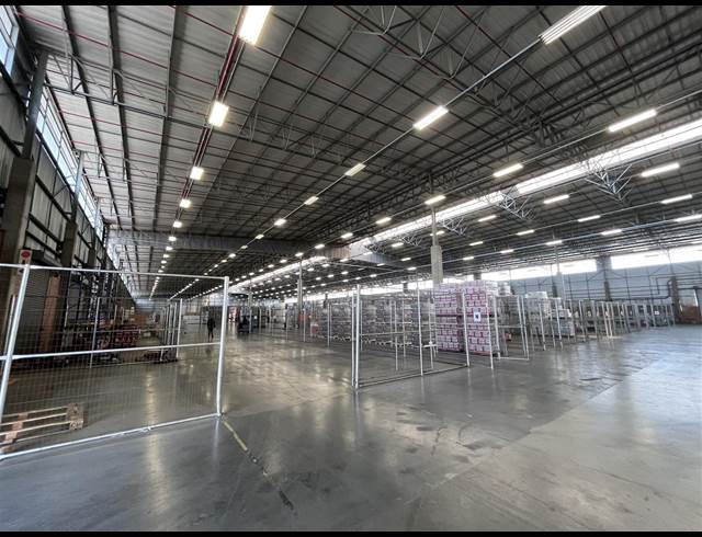 15,503M² WAREHOUSE TO LET IN TUNNEY