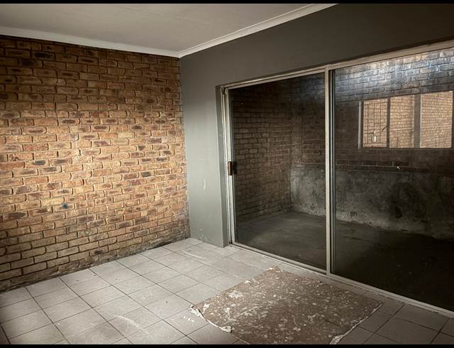 250M² WAREHOUSE TO LET IN PRETORIA WEST