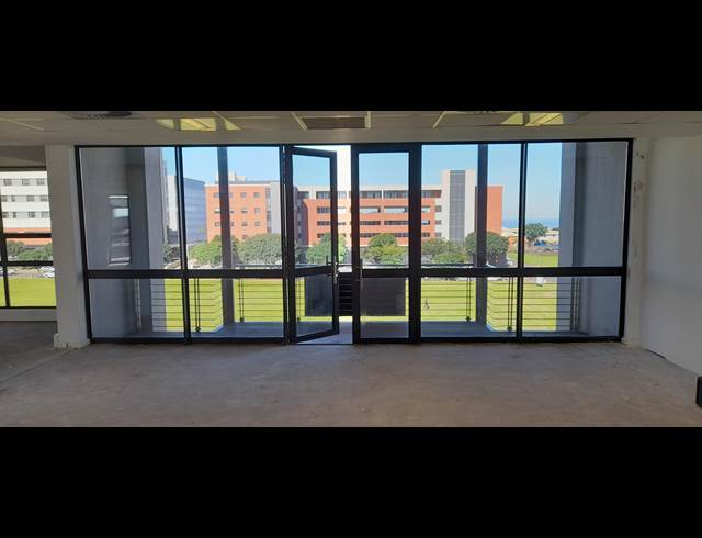 210M² OFFICE TO LET IN UMHLANGA RIDGE