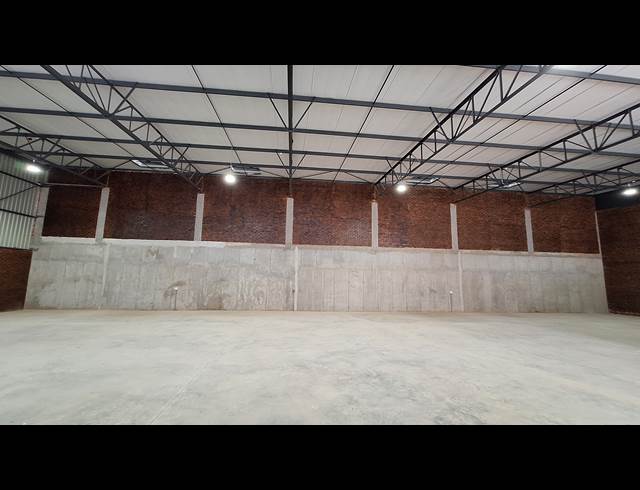 548M² WAREHOUSE TO LET IN LASER PARK
