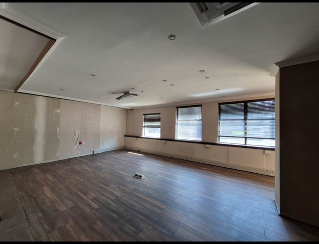 931M² OFFICE TO LET IN SANDTON CENTRAL