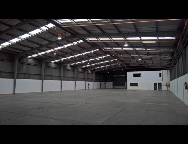1,584M² WAREHOUSE TO LET IN ISANDO