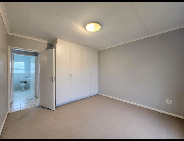 2 bed property to rent in STRAND