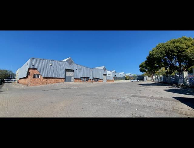 2,316M² WAREHOUSE TO LET IN ROOIHUISKRAAL