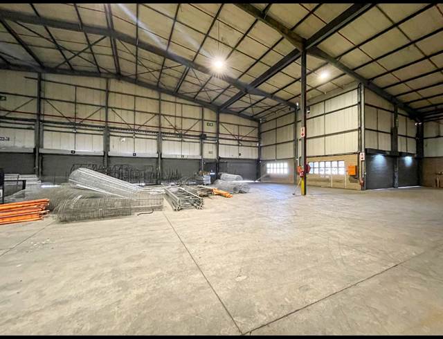 15,000M² WAREHOUSE TO LET IN MOBENI