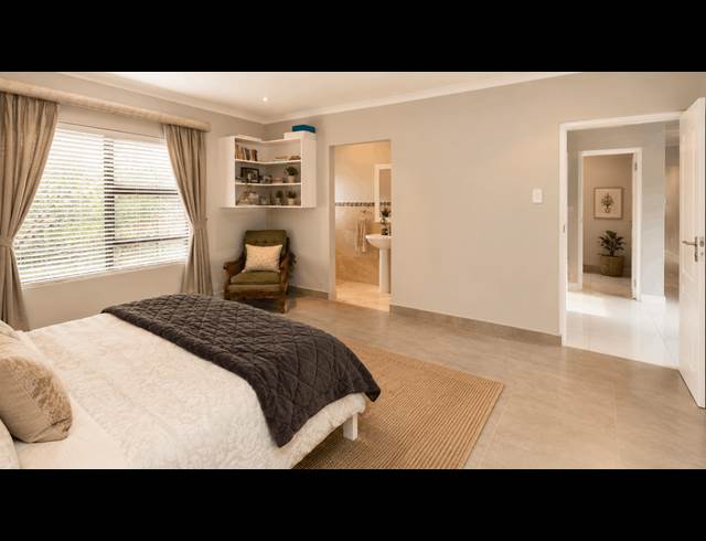 4 BEDROOM FREESTANDING TO LET IN FLAMINGO VLEI