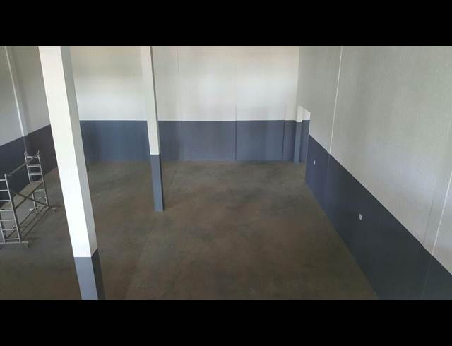342M² WAREHOUSE TO LET IN POMONA